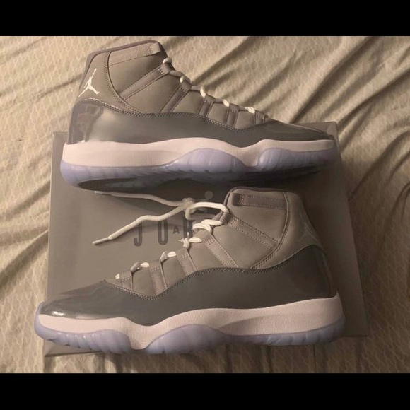 Air Jordan Retro 11 Cool Grey 2021 - Picture 1 of 2